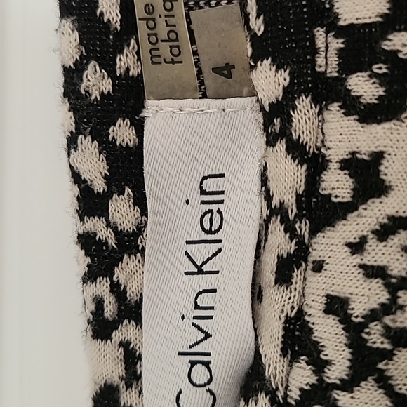 Calvin Klein skirt - Picture 2 of 4